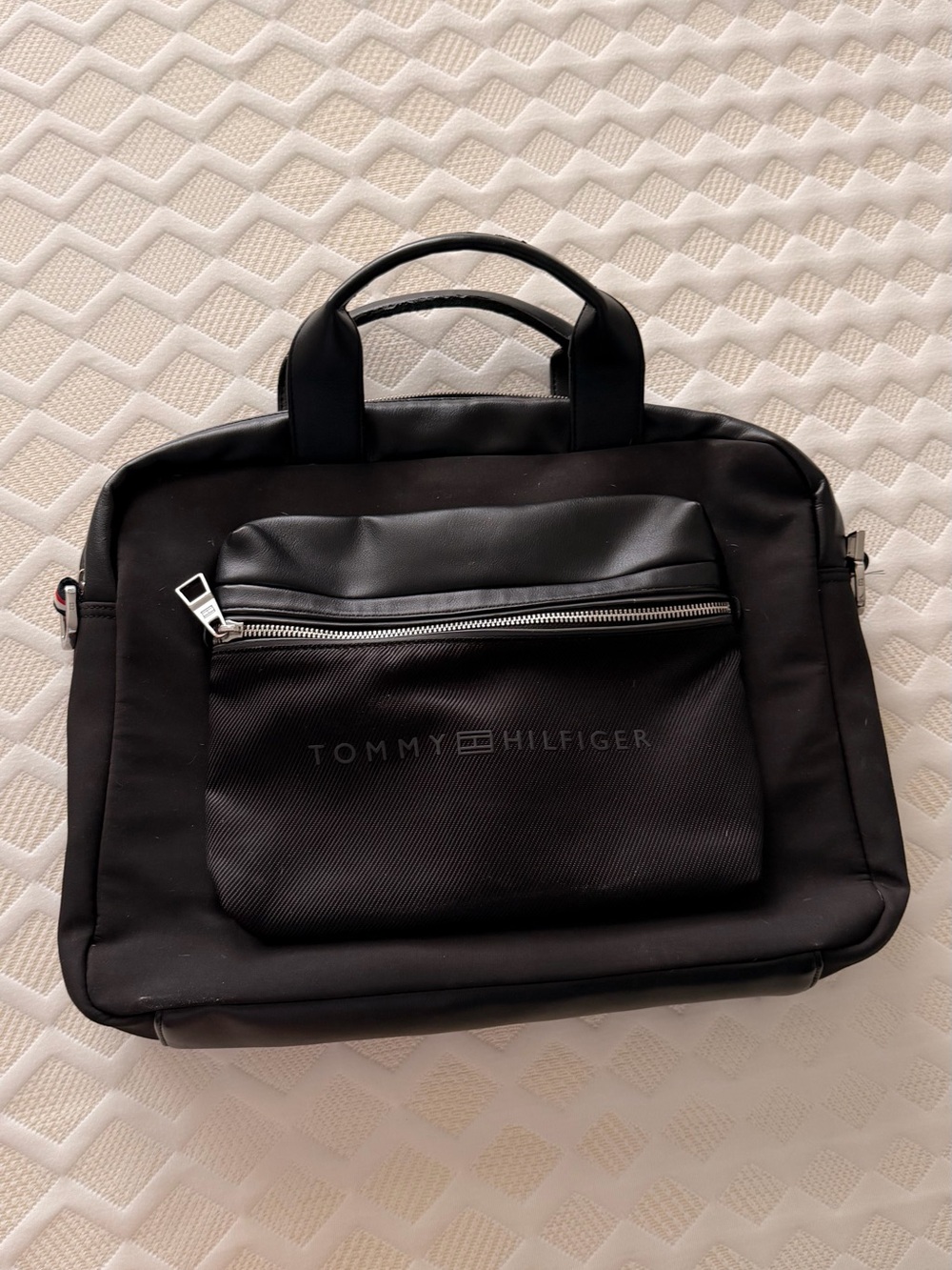 Tommy Hilfiger Black Men’s Laptop Bag with Front Zip Pocket
